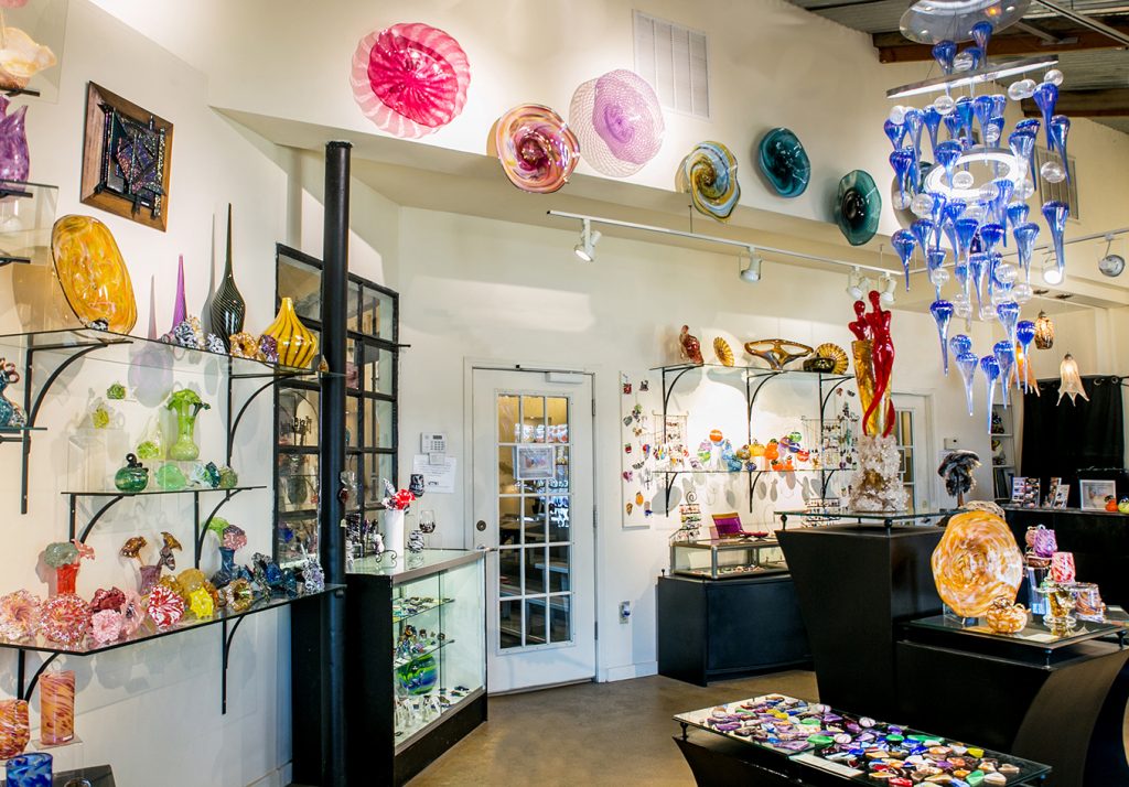 Learn the art of glass-blowing at Vetro in Grapevine